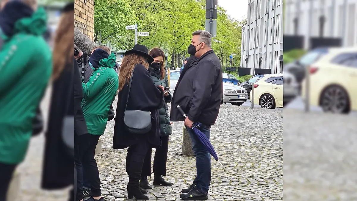 Frank Fussbroich gehört zu den Trauergästen bei Willi Herrens Beerdigung