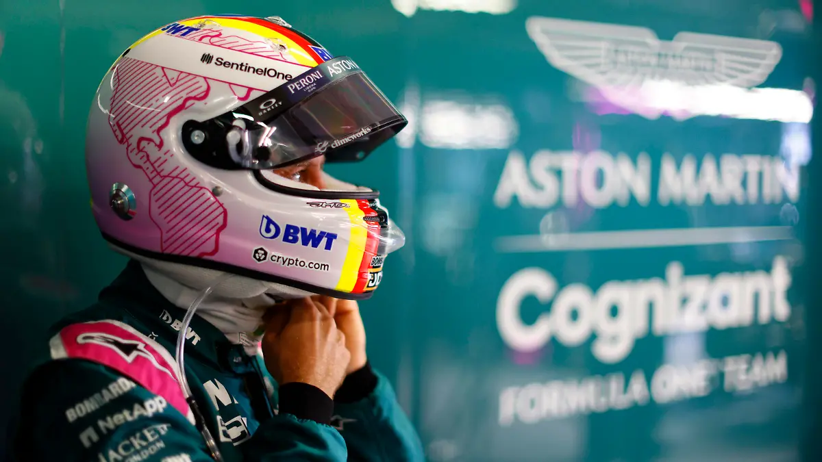  Formula 1 2021: Portuguese GP ALGARVE INTERNATIONAL CIRCUIT, PORTUGAL - MAY 02: Sebastian Vettel, Aston Martin during the Portuguese GP at Algarve International Circuit on Sunday May 02, 2021 in Portimao, Portugal. Photo by Glenn Dunbar / LAT Images Images PUBLICATIONxINxGERxSUIxAUTxHUNxONLY GP2103_121245_J5A6548
