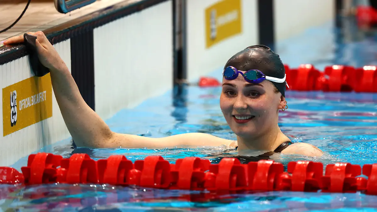 LONDON, ENGLAND - APRIL 14: Freya Anderson of Great Britain celebrates winning the Women's 200m Freestyle Final on day one of the British Swimming Selection Trials 2021 at the London Aquatics Centre on April 14, 2021 in London, England. (Photo by Clive Rose/Getty Images)