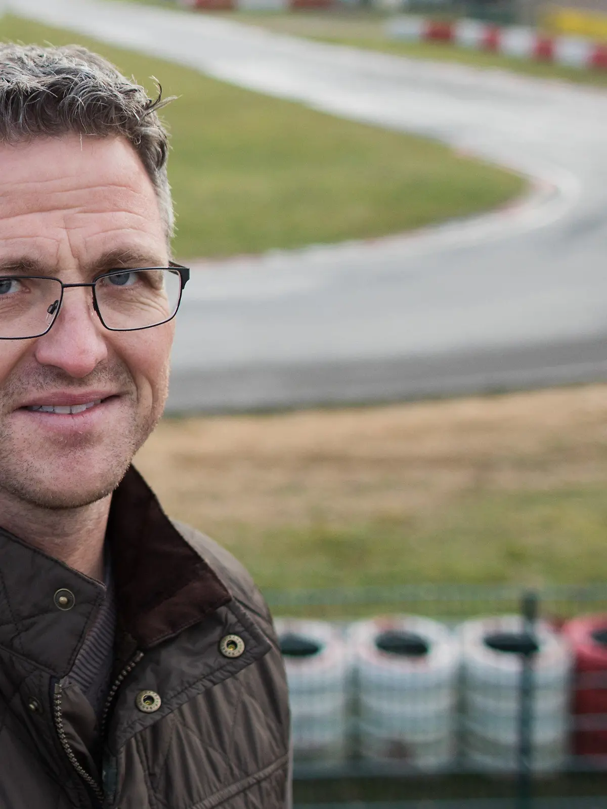 ARCHIV - 10.01.2018, Nordrhein-Westfalen, Kerpen: Der ehemalige Formel 1-Rennfahrer Ralf Schumacher auf der Kartbahn. (zu dpa: Ralf Schumacher: Motorsport-Nachwuchs «schon länger vernachlässigt») Foto: Rolf Vennenbernd/dpa +++ dpa-Bildfunk +++