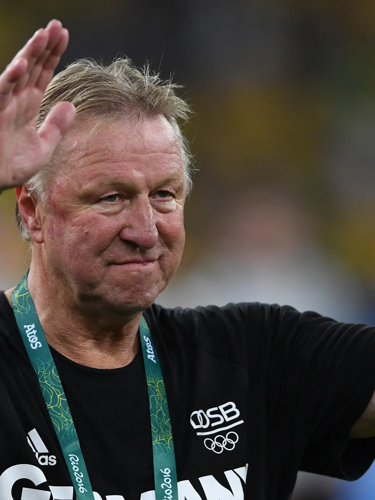 Coach Horst Hrubesch of Germany reacts after loosing the Men's soccer Gold Medal Match between Brazil and Germany during the Rio 2016 Olympic Games at the Maracana in Rio de Janeiro, Brazil, 20 August 2016. Photo: Soeren Stache/dpa +++(c) dpa - Bildfunk+++
