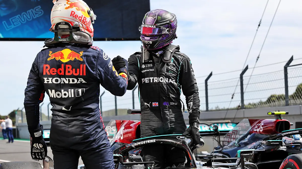 F1 Grand Prix of Portugal 33 Max Verstappen NED, Red Bull Racing, 44 Lewis Hamilton GBR, Mercedes-AMG Petronas F1 Team, F1 Grand Prix of Portugal at Autodromo Internacional do Algarve on May 02, 2021 in Portimao, Portugal. Photo by xpbimages.com/XPB Images/FIA Pool via HOCH ZWEI Portimao Portugal Poolfoto HOCH ZWEI/Pool/XPB Images ,EDITORIAL USE ONLY