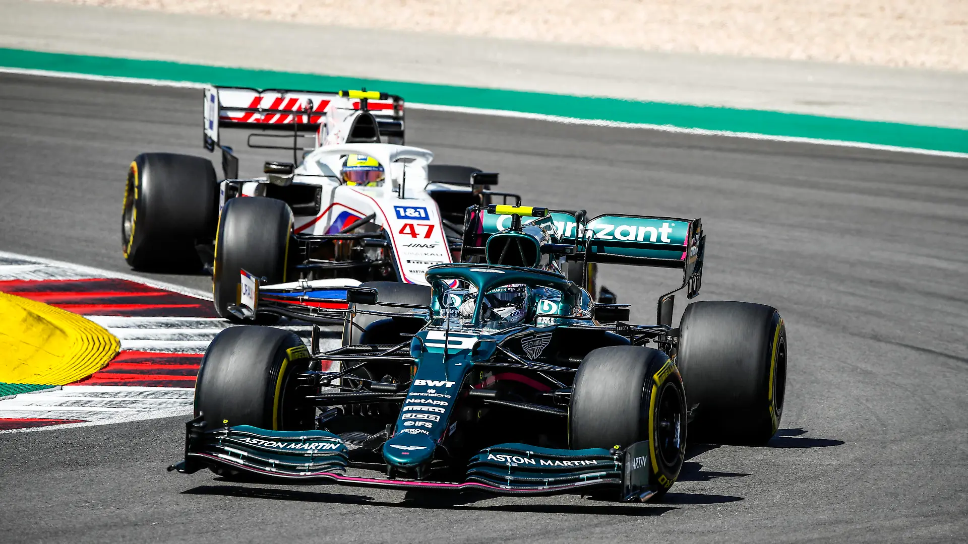 05 VETTEL Sebastian ger, Aston Martin F1 AMR21, action and 47 SCHUMACHER Mick ger, Haas F1 Team VF-21 Ferrari during the Formula 1 Heineken Grande Prmio de Portugal 2021 from April 30 to May 2, 2021 on the Algarve International Circuit, in Portimao, Portugal FORMULE 1 : Grand Prix du Portugal - Course - Portimao - 01/05/2021 DPPI/Panoramic PUBLICATIONxNOTxINxFRAxITAxBEL _B2_7332