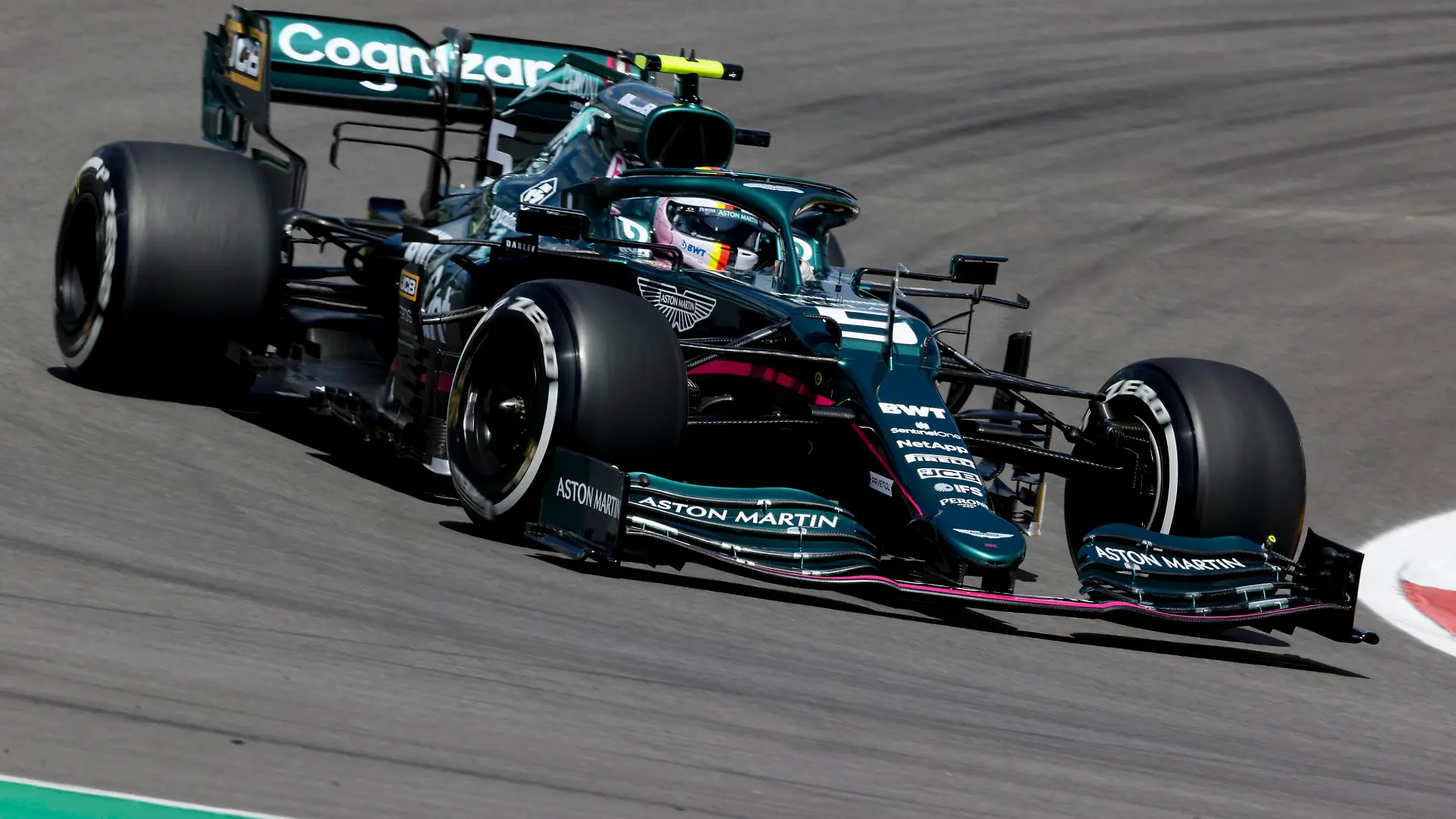  5 Sebastian Vettel GER, Aston Martin Cognizant F1 Team, F1 Grand Prix of Portugal at Autodromo Internacional do Algarve on April 30, 2021 in Portimao, Portugal. Photo by HOCH ZWEI Portimao Portugal *** 5 Sebastian Vettel GER, Aston Martin Cognizant F1 Team , F1 Grand Prix of Portugal at Autodromo Internacional do Algarve on April 30, 2021 in Portimao, Portugal Photo by HOCH ZWEI Portimao Portugal 