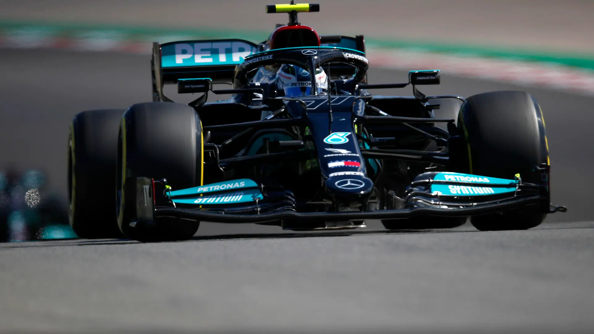 Formula 1 2021: Portuguese GP ALGARVE INTERNATIONAL CIRCUIT, PORTUGAL - MAY 01: Valtteri Bottas, Mercedes W12 during the Portuguese GP at Algarve International Circuit on Saturday May 01, 2021 in Portimao, Portugal. Photo by Zak Mauger / LAT Images Images PUBLICATIONxINxGERxSUIxAUTxHUNxONLY GP2103_150144_56I4256 