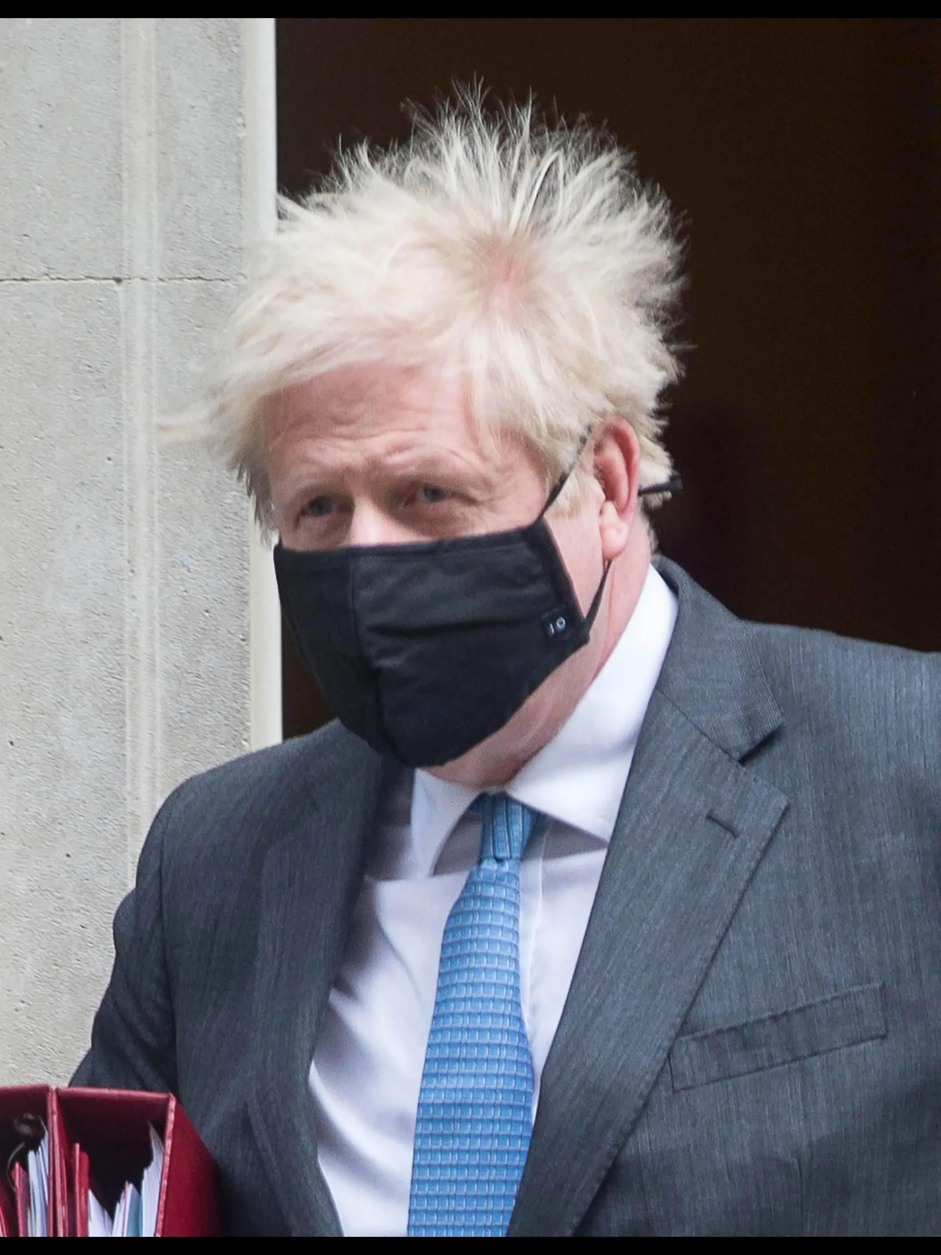 . 28/04/2021. London, United Kingdom. Boris Johnson PMQs. Prime Minister Boris Johnson departs Downing Street for PMQs at the House of Commons. PUBLICATIONxINxGERxSUIxAUTxHUNxONLY xMartynxWheatleyx/xi-Imagesx IIM-22144-0005