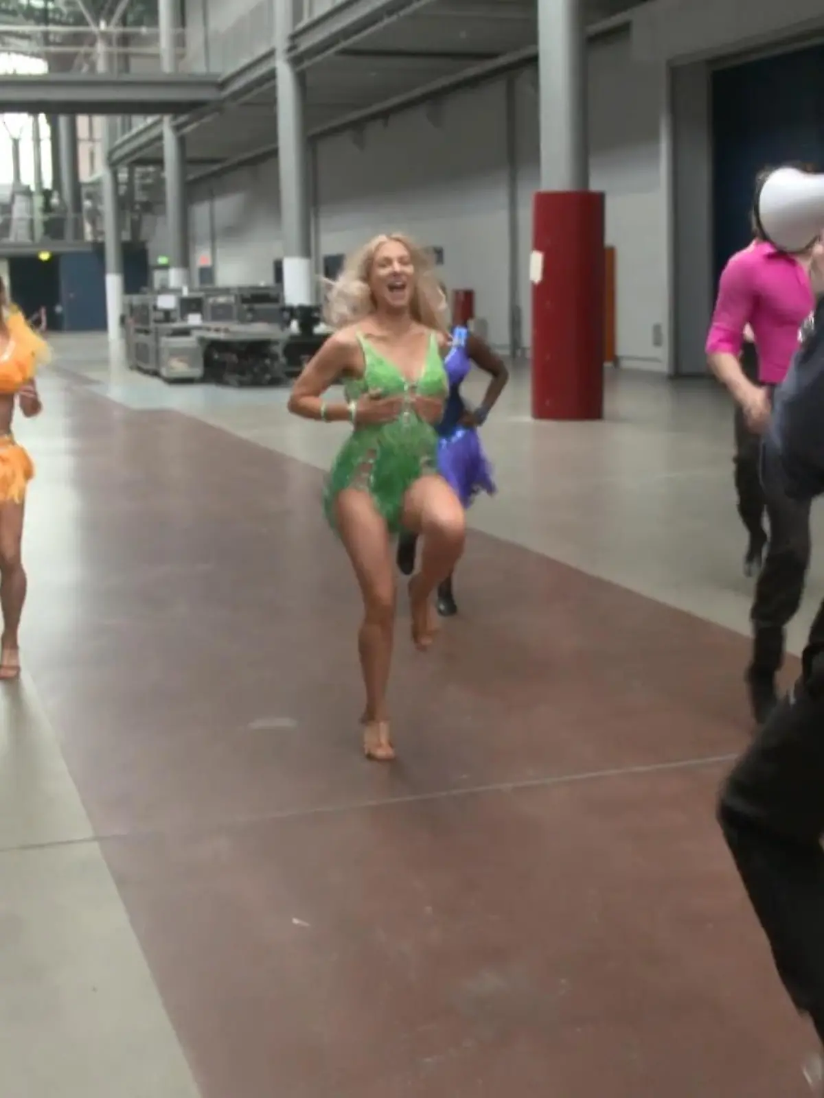 Bild zu: "Er macht den Discofox-Marathon-Tauglichkeits-Chec"
