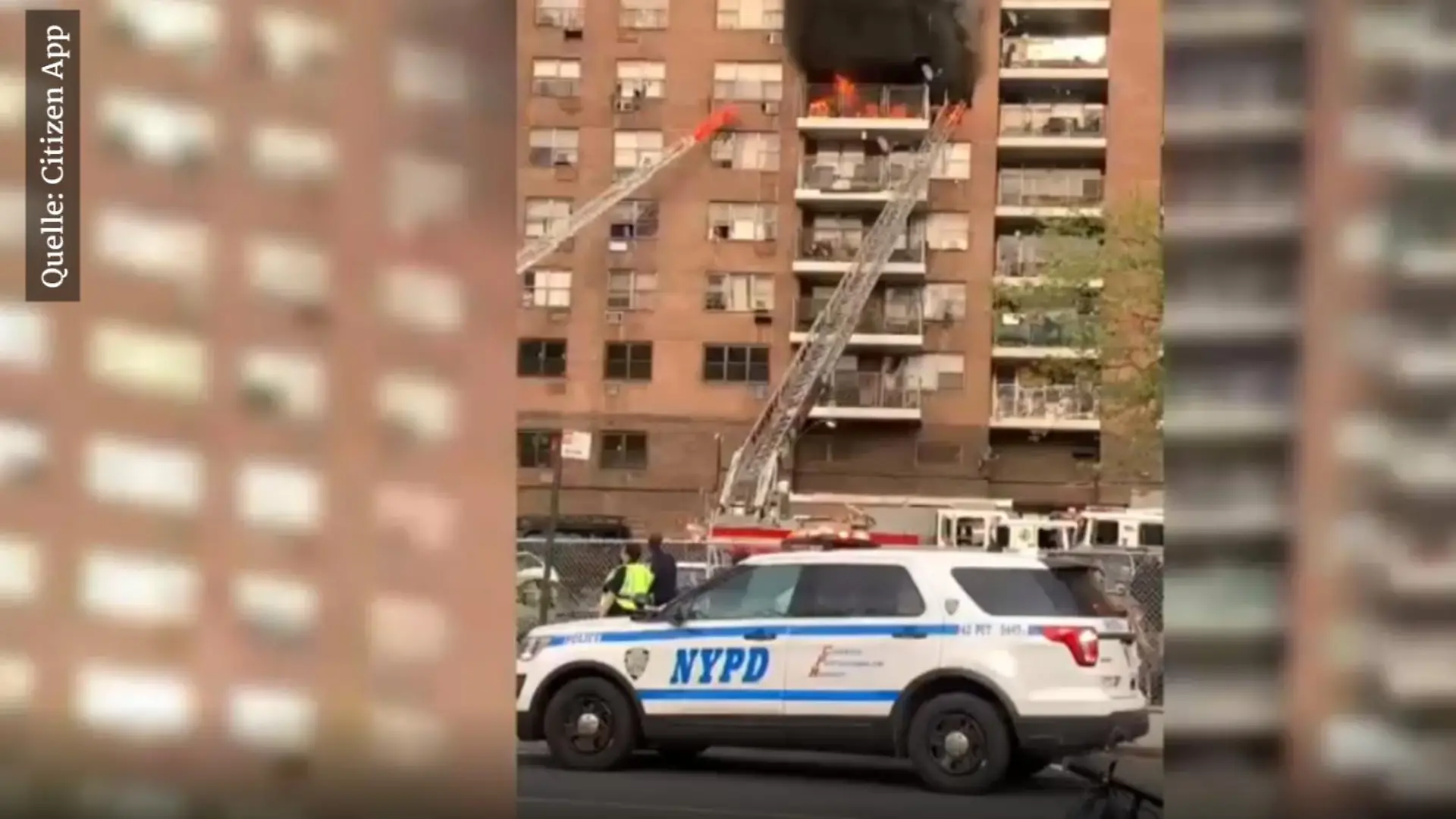 Die Flammen lodern bis auf den Balkon von dem das Mädchen sprang.