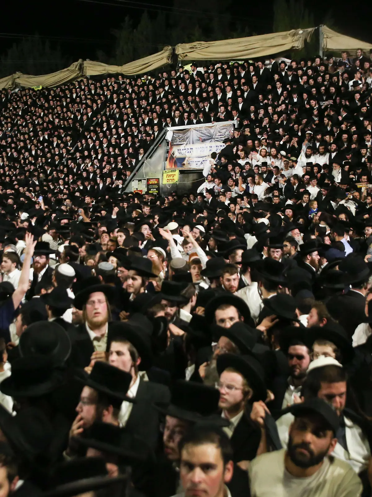 210430 -- MERON, April 30, 2021 -- People gather and celebrate the Jewish holiday of Lag BaOmer on Mount Meron, Israel, April 29, 2021. At least 44 people were killed and 103 injured in a stampede after midnight Thursday at an Israeli festival attended by tens of thousands of people, local media reported. The tragedy happened in Mount Meron in northern Israel, during the festival celebrated every year on the eve of the Jewish holiday Lag BaOmer. /JINI via Xinhua ISRAEL-MOUNT MERON-STAMPEDE DavidxCohen PUBLICATIONxNOTxINxCHN 