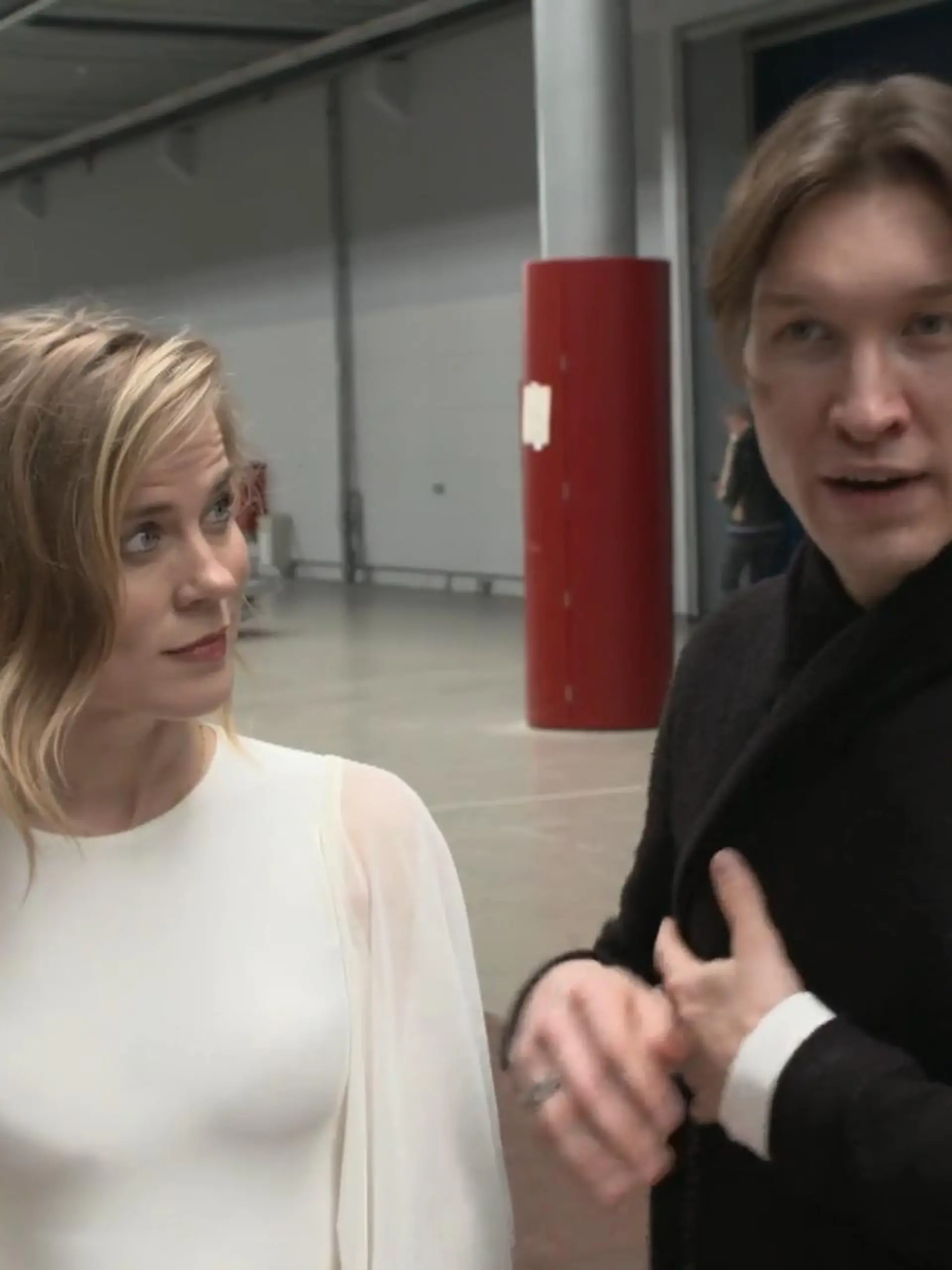 Ilse DeLange und Evgeny Vinokurov haben ihren Tanz an die Verletzung von Ilse angepasst.