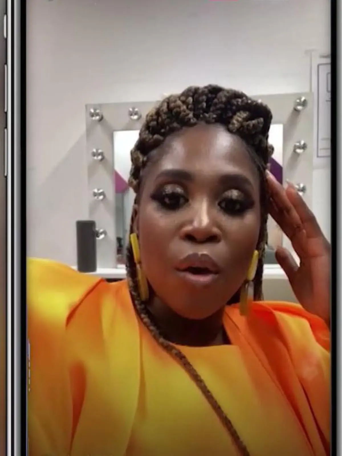 Bild zu: "Motsi Mabuse ist geschockt! So reagiert sie auf Nicolas' Aus"