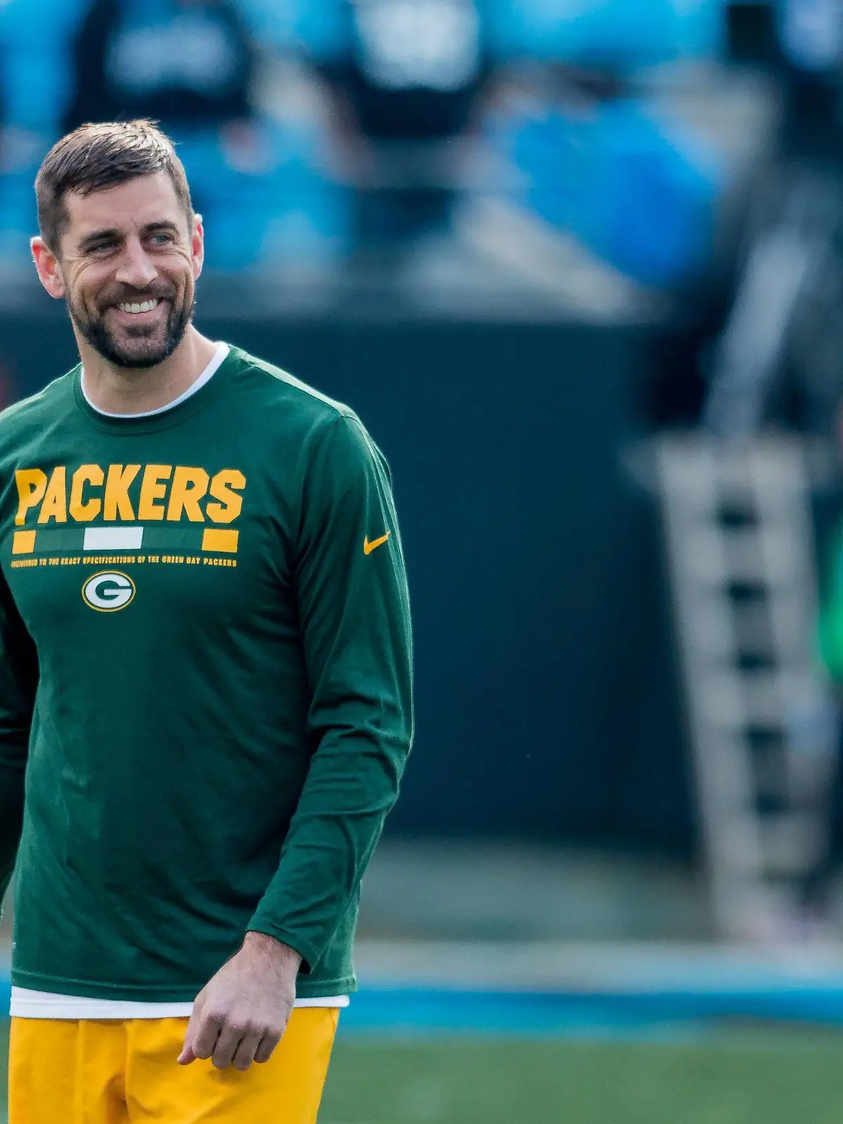  December 17, 2017: Green Bay Packers quarterback Aaron Rodgers 12 on the field for warm ups in the NFL American Football Herren USA matchup between Green Bay and Carolina at Bank of America Stadium in Charlotte, NC.  /Cal Media NFL Football: Green Bay at Carolina DEC 17 PUBLICATIONxINxGERxSUIxAUTxONLY - ZUMAc04 20171217zafc04002 Copyright: xScottxKinserx