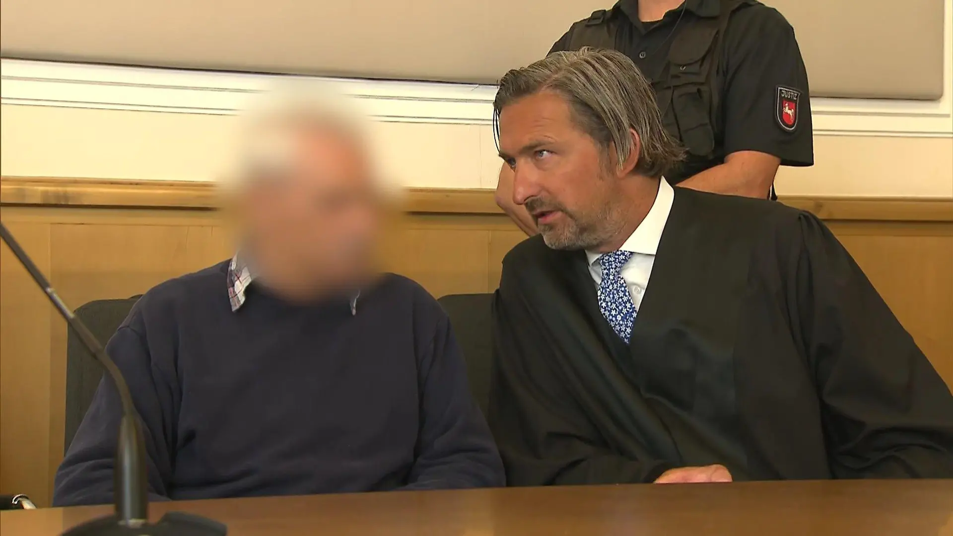 Der 82-Jährige muss sich ab heute vor dem Landgericht Osnabrück wegen Mordes verantworten.