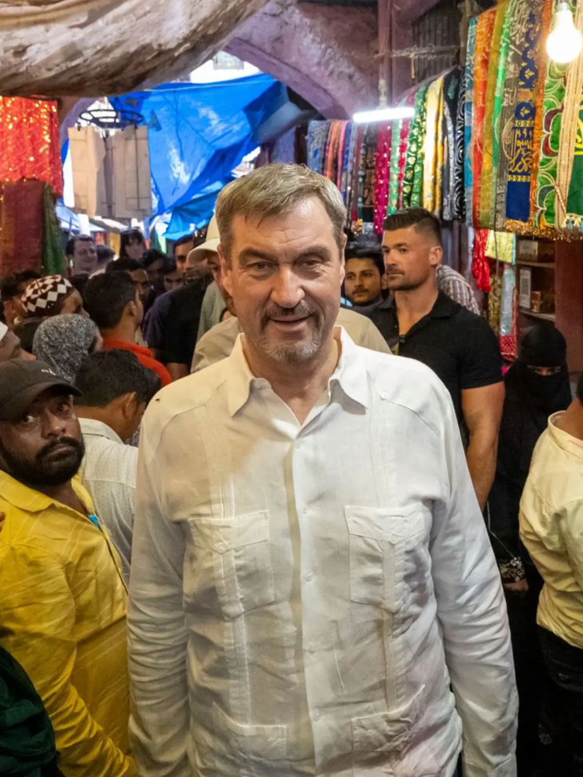 Bild zu: "Das Essen war’s nicht! HIER holte sich Söder seinen Magen-Darm-Infekt"