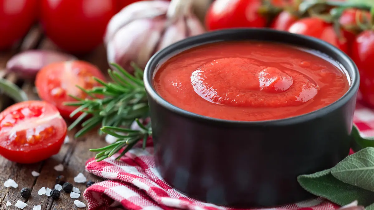 Passierte Tomaten haben die Deutschen im ersten Lockdown wie Klopapier und Nudeln gehamstert
