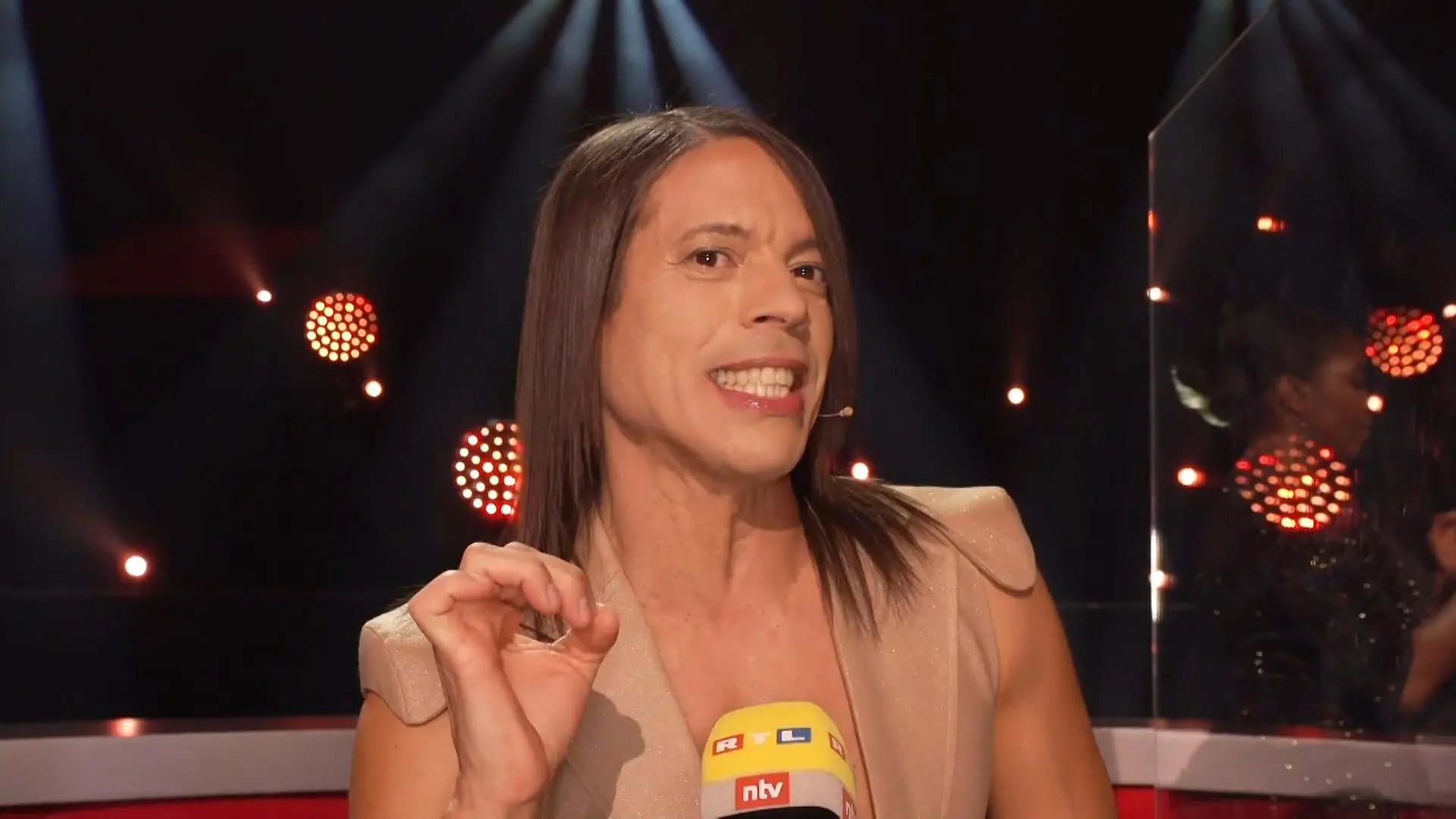 Diese 2 "Let's Dance"-Stars tanzen auf der Tour 2021! Jorge González und Motsi Mabuse verkünden: