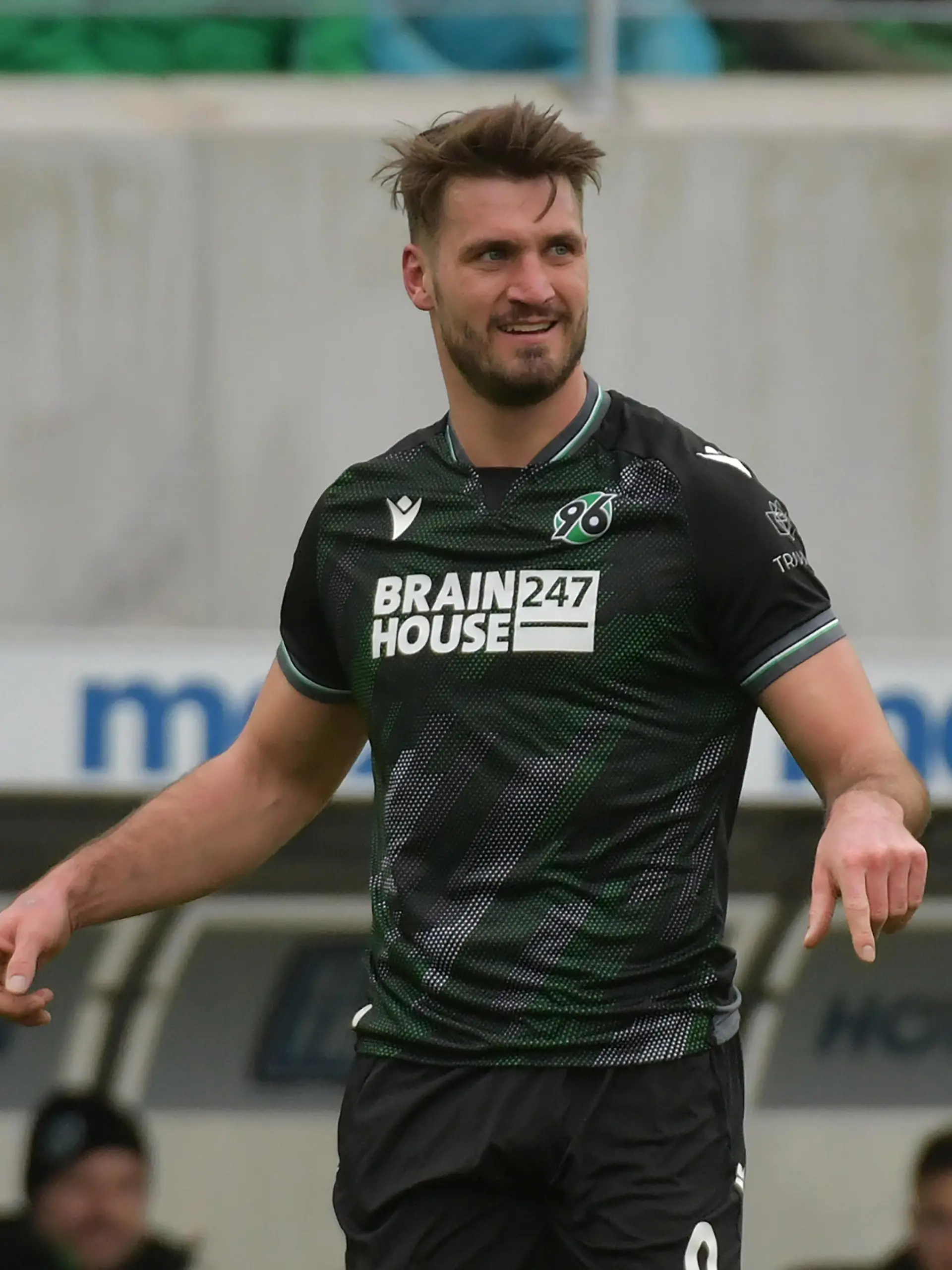 05.03.2023, xblx, Fussball 2.Bundesliga, Spvgg Greuther Fuerth - Hannover 96 emspor, v.l. Hendrik Weydandt Hannover 96 DFL/DFB REGULATIONS PROHIBIT ANY USE OF PHOTOGRAPHS as IMAGE SEQUENCES and/or QUASI-VIDEO Fuerth *** 05 03 2023, xblx, football 2 Bundesliga, Spvgg Greuther Fuerth Hannover 96 emspor, v l Hendrik Weydandt Hannover 96 DFL DFB REGULATES PROHIBIT ANY USE OF PHOTOGRAPHS as IMAGE SEQUENCES and or QUASI VIDEO Fuerth