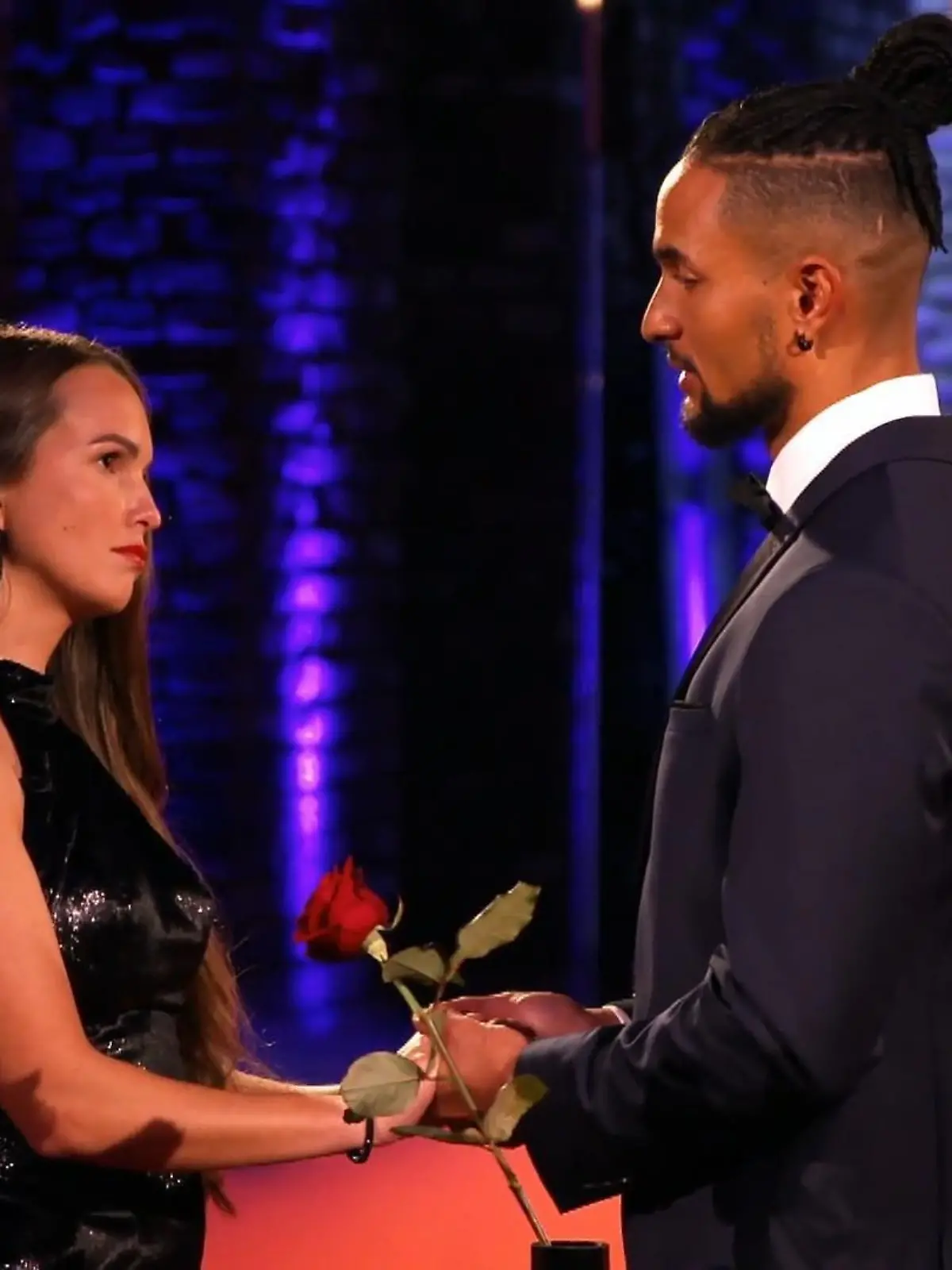 Im Finale muss Lisa sich ohne Rose von David Jackson verabschieden.