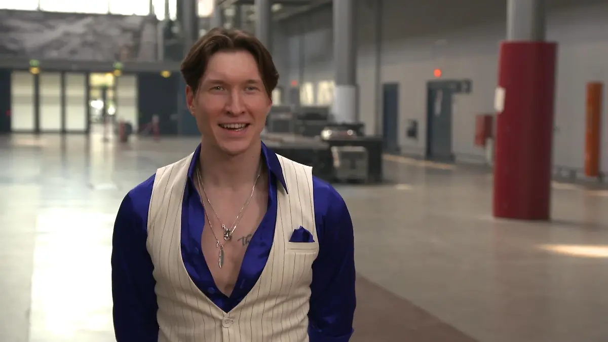 Evgeny Vinokurov stellt uns seine Freundin vor Sie ist auch Profitänzerin