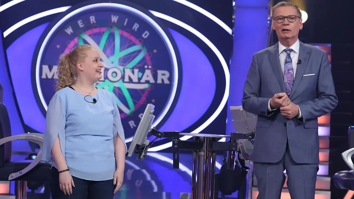 "Wer wird Millionär?"-Überhangkandidatin Melanie Hackenbroich und Moderator Günther Jauch