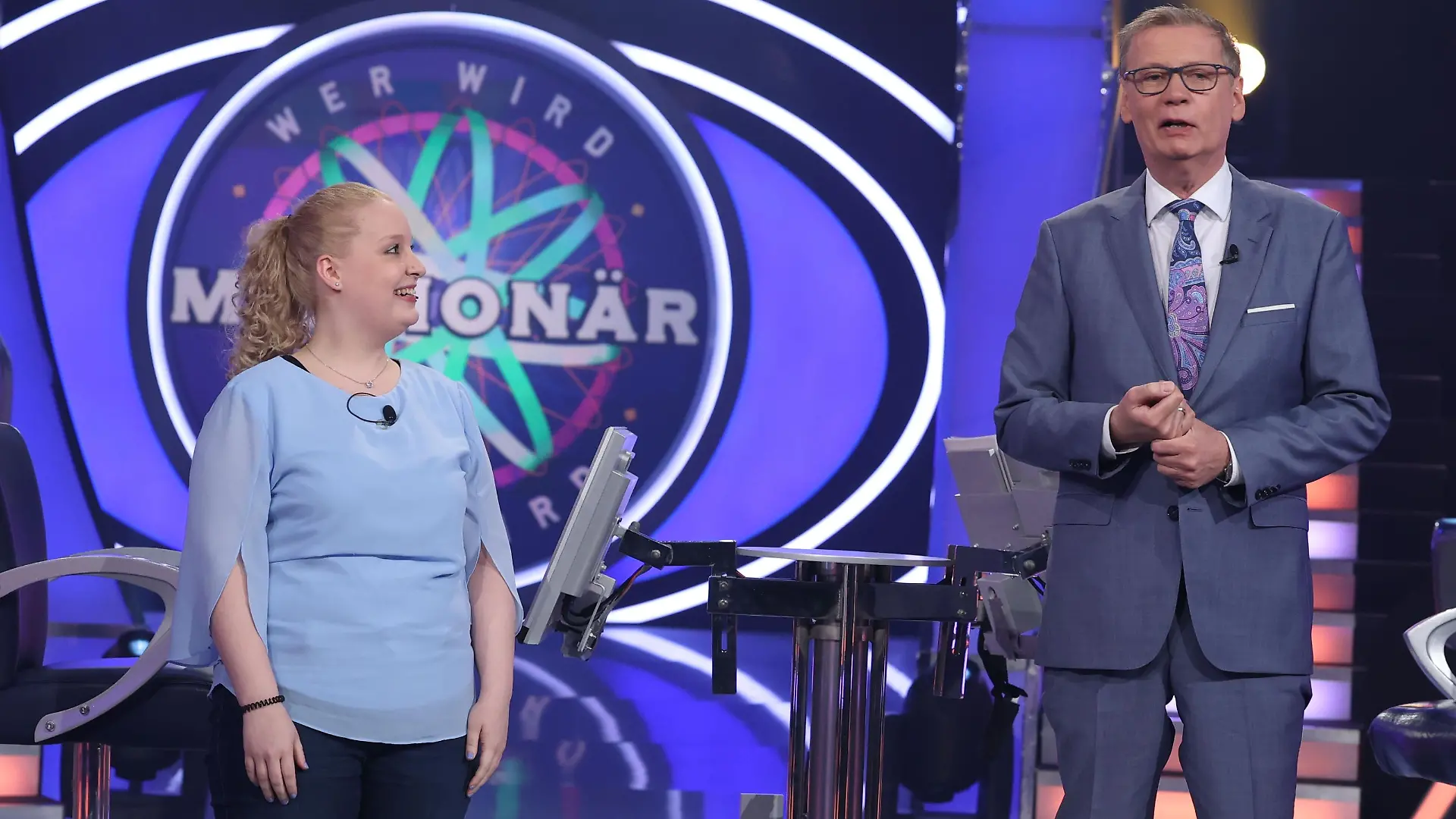 "Wer wird Millionär?"-Überhangkandidatin Melanie Hackenbroich und Moderator Günther Jauch