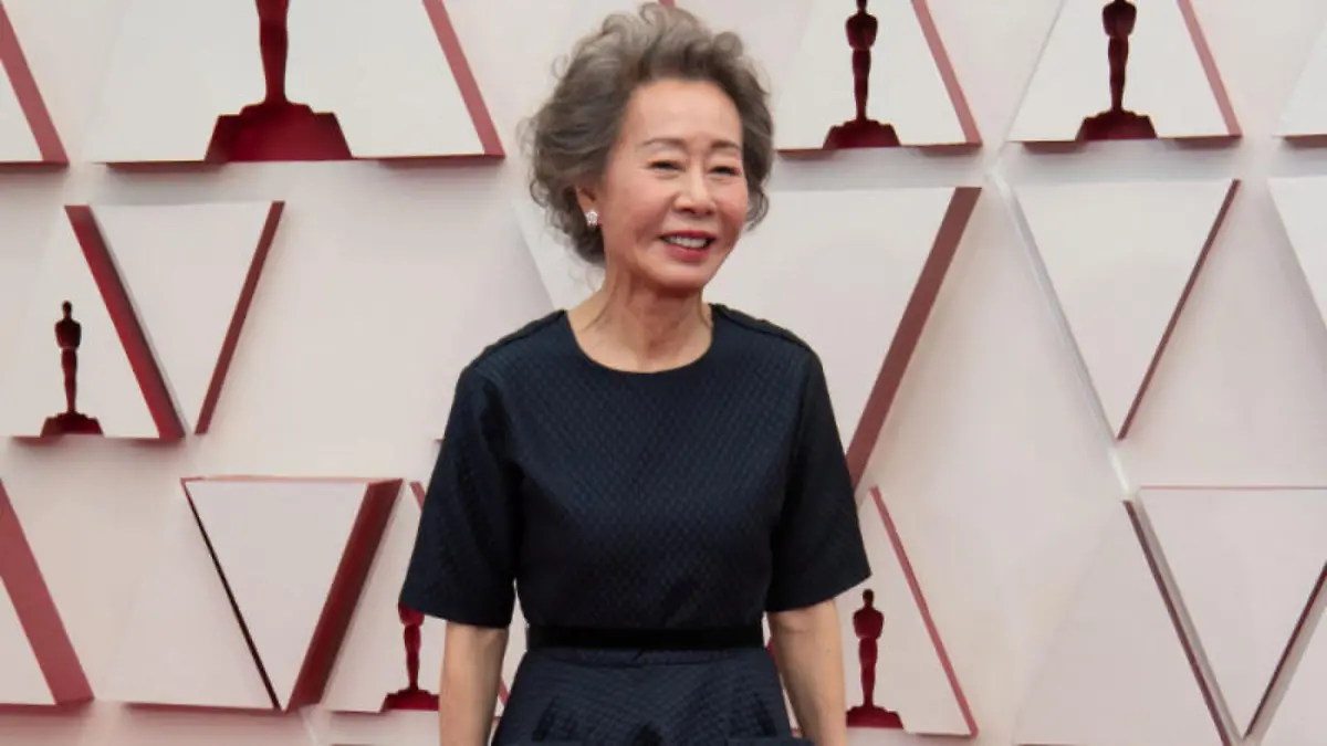 Yuh-Jung Youns lustige Antwort auf die Frage darauf, wie Brad Pitt bei den Oscars roch