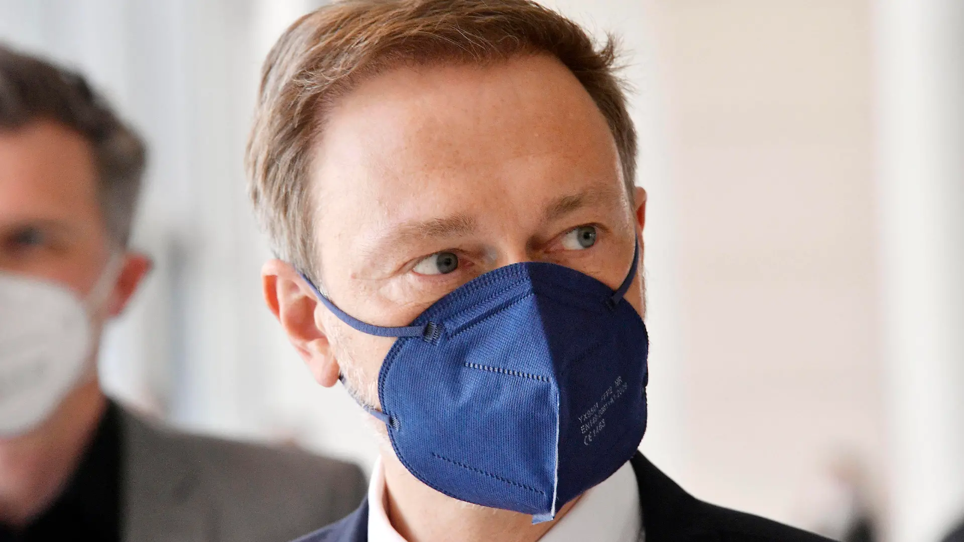  Christian Lindner bei einem Pressestatement der FDP vor der Fraktionssitzung auf der Fraktionsebene im Reichstagsgebäude. Berlin, 20.04.2021 *** Christian Lindner during a press statement of the FDP before the faction meeting on the faction level in the Reichstag building Berlin, 20 04 2021 Foto:xF.xKernx/xFuturexImage