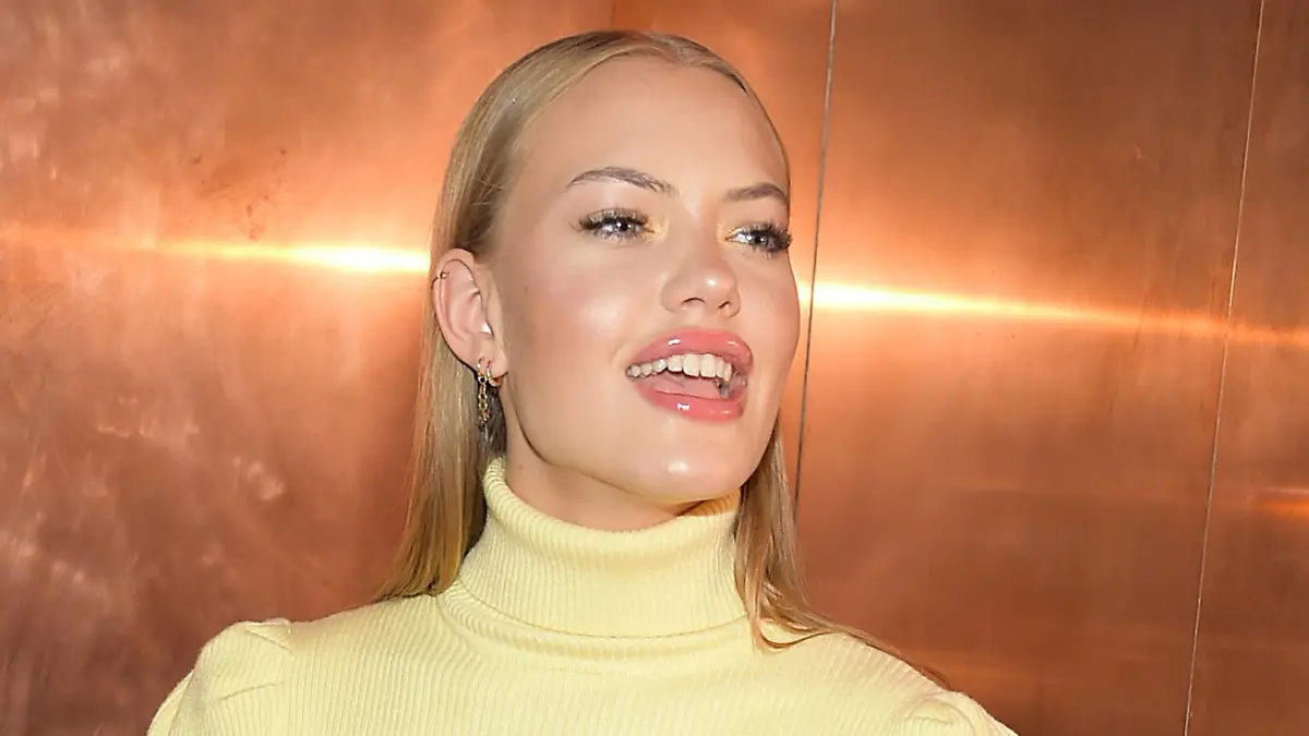  Bar Neueroeffnung BAR bOx Bar Neueroeffnung BAR bOx bei der Neueroeffung BAR bOx der neue Hangout-Hotspot im Generator in Berlin am 22.08.2019 Cheyenne Savannah Ochsenknecht bei der Neueroeffung BAR bOx der neue Hangout-Hotspot im Generator in Berlin am 22.08.2019 *** Bar New opening BAR bOx Bar New opening BAR bOx at the new opening BAR bOx the new Hangout Hotspot at the Generator in Berlin on 22 08 2019 Cheyenne Savannah Ochsenknecht at the new opening BAR bOx the new Hangout Hotspot at the Generator in Berlin on 22 08 2019 photopress moller photopress mo