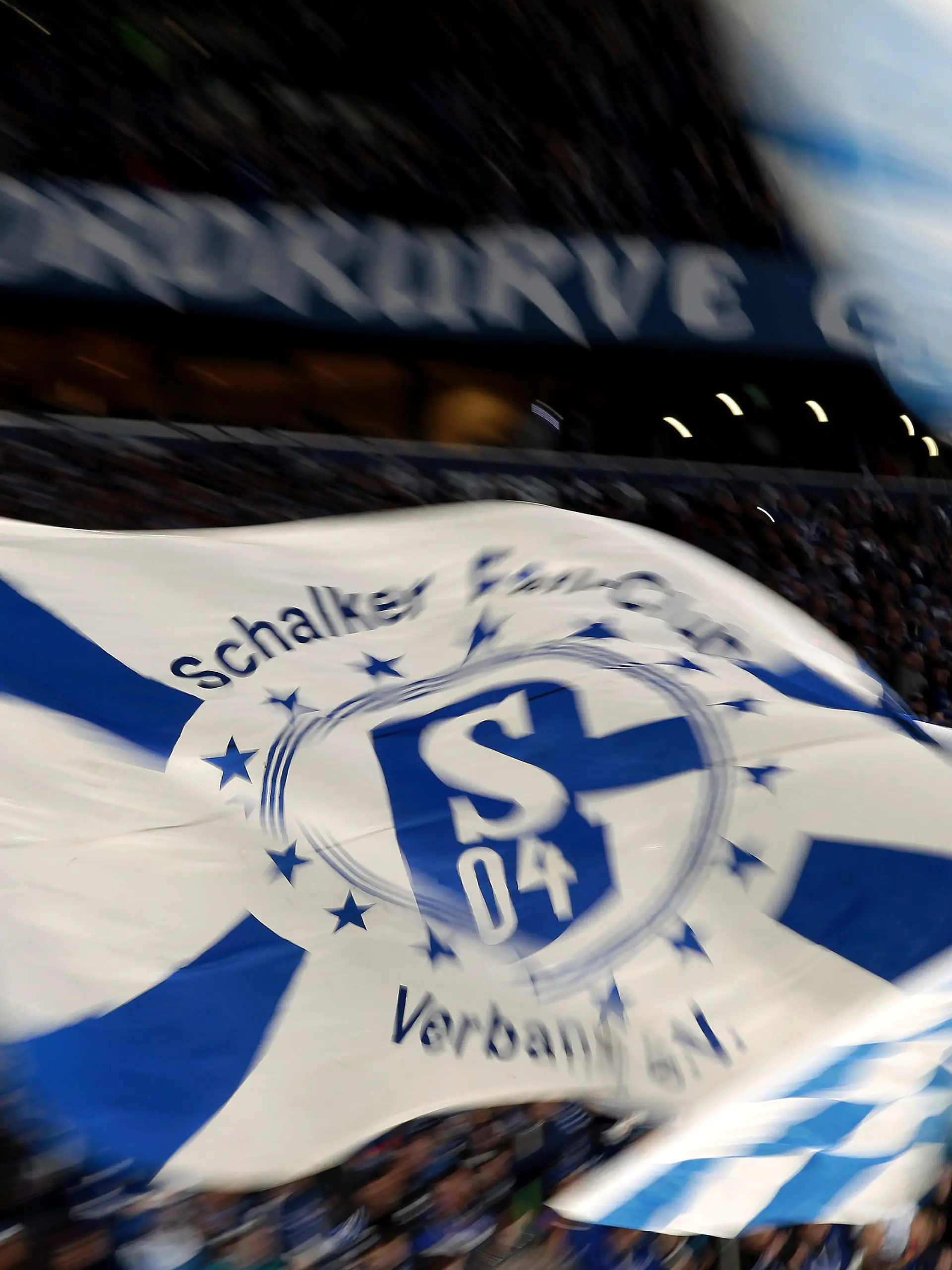  Fans des FC Schalke 04 beim BL-Spiel Saison 2019/20 FC Schalke 04 - Club Freiburg. Copyright: Thomas Pakusch *** Fans of FC Schalke 04 at the BL game Season 2019 20 FC Schalke 04 Sport Club Freiburg Copyright Thomas Pakusch