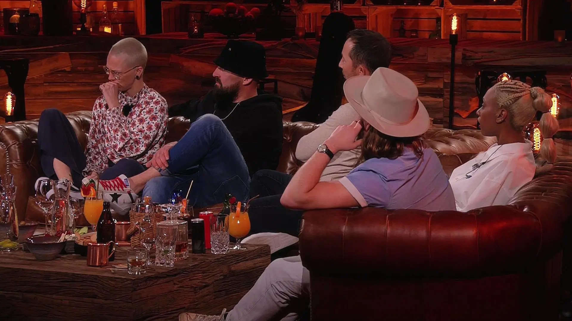 Als Joris bei „Sing meinen Song“ von seinen Erfahrungen in Ansbach erzählt, hängen die anderen Stars fassungslos an den Lippen des Singer-Songwriters.