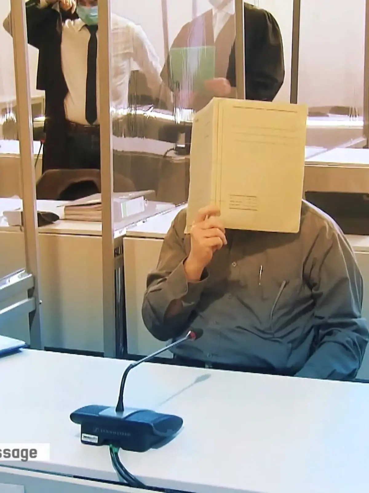 Fast fünf Jahre nach dem Verschwinden des 39-jährigen Daniel Matysik aus Hanau stehen zwei Männer vom 21. April 2021 an vor dem Landgericht Gießen. Die Staatsanwaltschaft wirft den 40 und 44 Jahre alten Angeklagten vor, den Hanauer im November 2016 entführt, in Hungen (Kreis Gießen) mit einer Schusswaffe getötet und die Leiche fortgeschafft zu haben. B