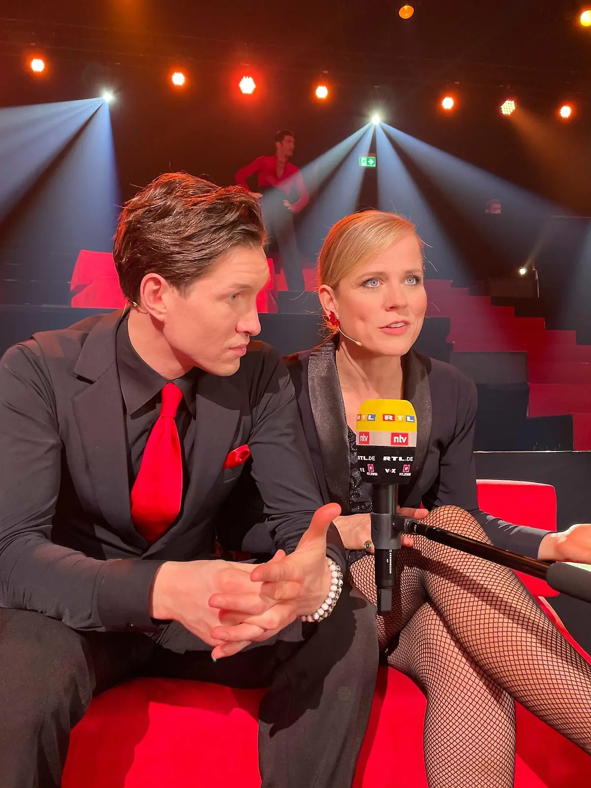 Ilse DeLange erklärt, warum sie in Show 7 nicht mittanzen kann.