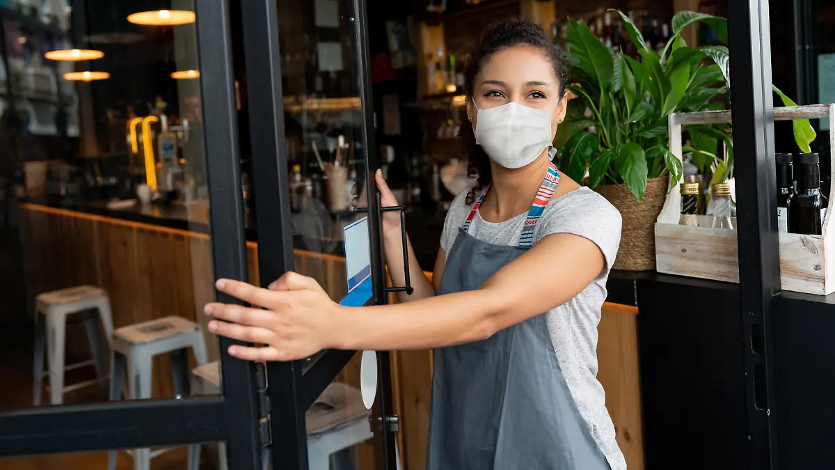 Gastronomin öffnet ihr Café