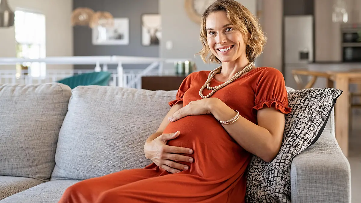 Schwangere Frau Ü40