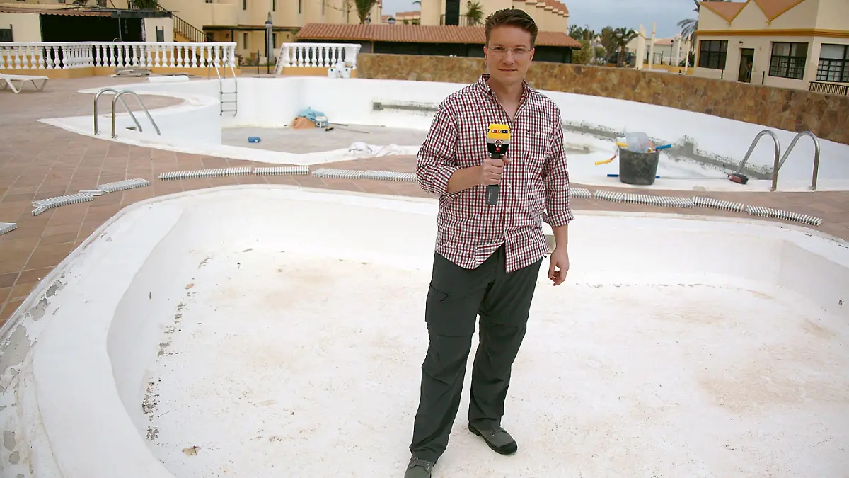 Jedes Jahr zur Urlaubszeit kommen Horrormeldungen aus dem Ausland: Kind in Hotelpool ertrunken, von Pumpe angesaugt. Ralf Benkö kämpft deswegen für eine Zertifizierung von Hotelpools.