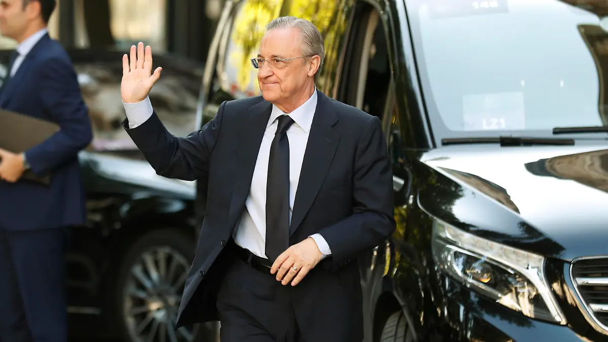 Gala FIFA The Best en Milan. En la imagen, Florentino Perez. FIFA The Best Awards in Milan. In this picture, Florentino Perez. PUBLICATIONxINxGERxSUIxAUTxHUNxONLY 