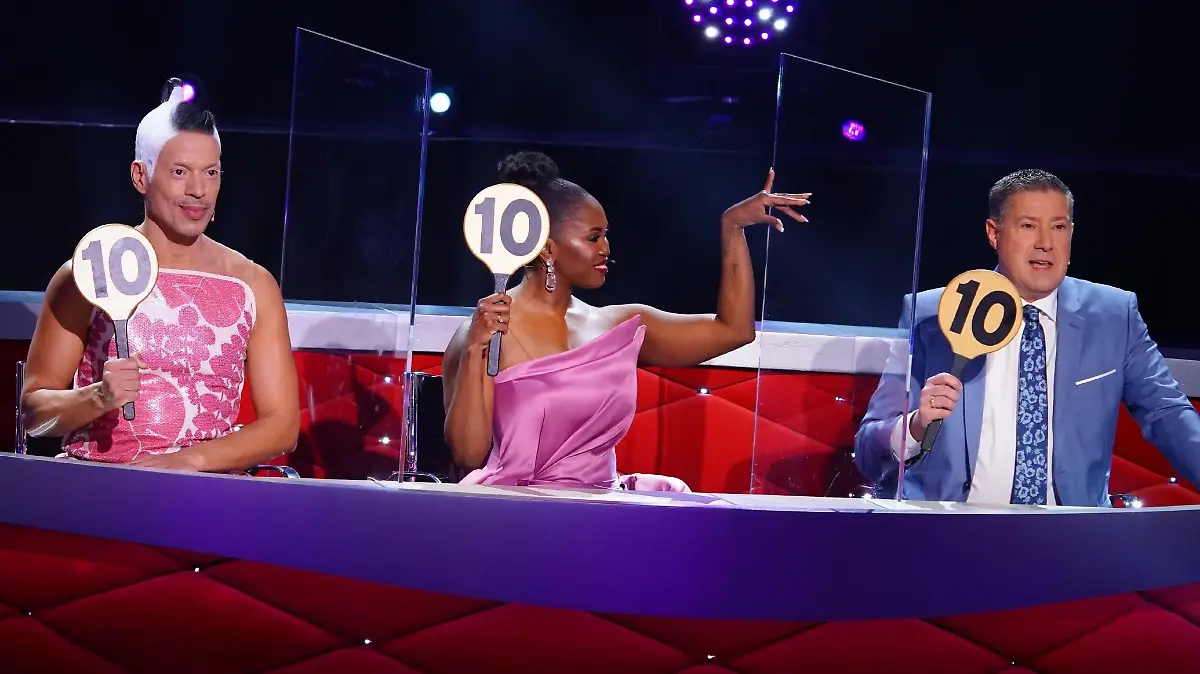 Diesmal müssen die Tanzpaare gleich zwei Tänze performen: Ihren Einzel-Auftritt und die Jurytanz-Battle!