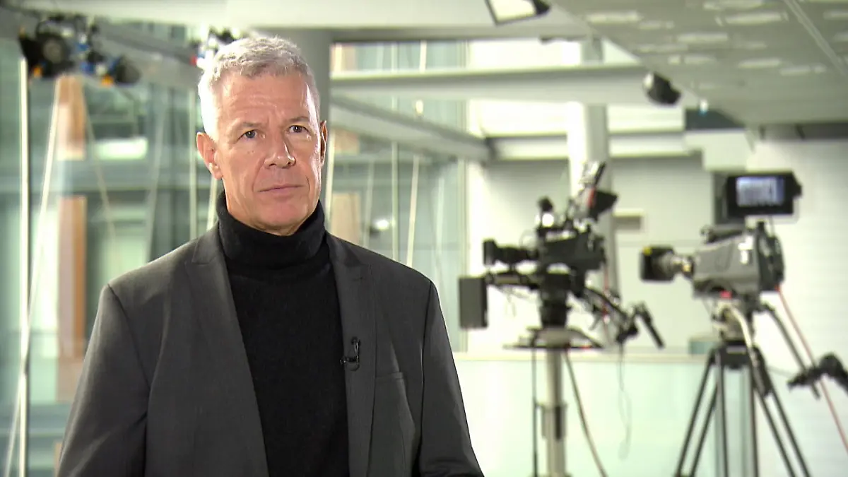 Peter Kloeppel: "Dann machen wir uns angreifbar" Zum Tag der Pressefreiheit