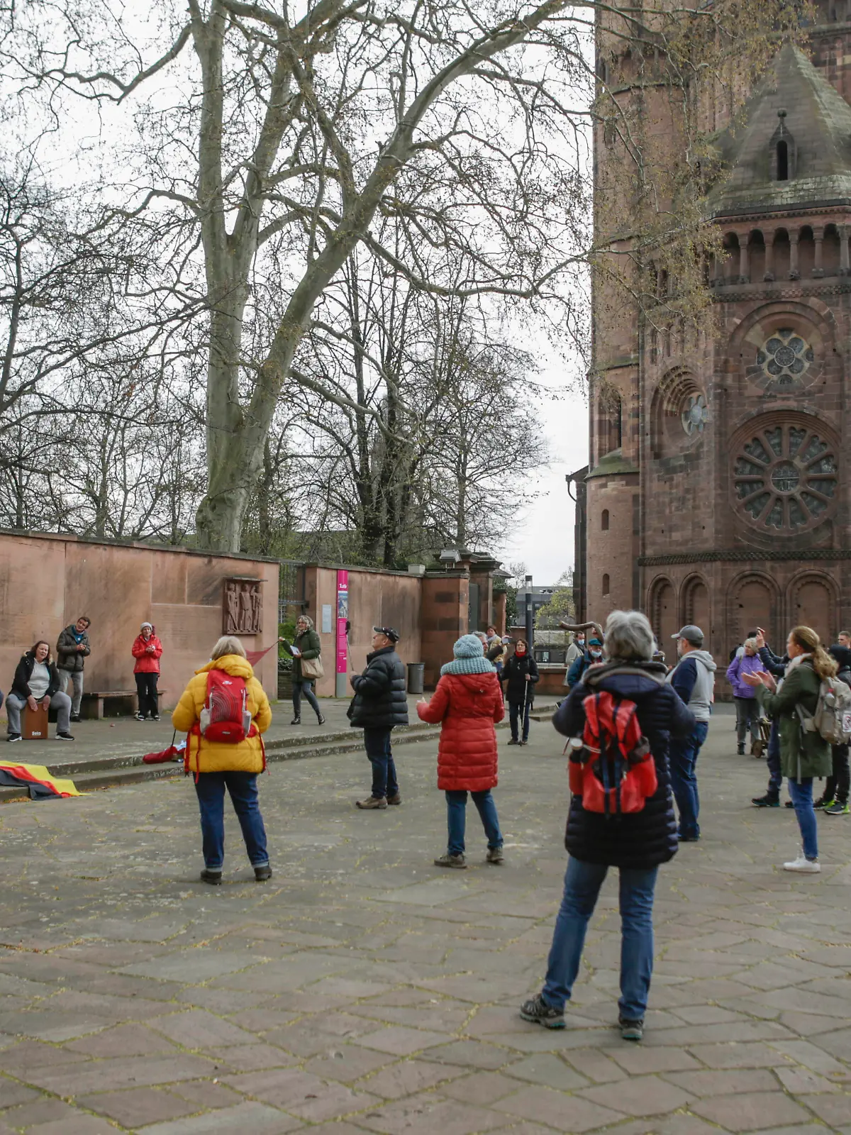  Germany: Rightwing Christians protest at 500th Reformation anniversary People have assembled for an illegal Church Service in the shadow of the Cathedral of Worms. Around 100 coronavirus skeptics and right-wing Christians tried to protest in Worms against the COVID policies of the German government and to claim Luther and his appearance at the Diet of Worms 500 years ago to the date for their cause. The protest that was organised by the former AfD Alternative for Germany politician Heinrich Fiechtner was banned by the courts. After the police dispersed the protesters from the area around the Luther Monument, the protesters moved through the city centre of Worms and tried to start several smaller protests. Worms Germany Copyright: MichaelxDebets
