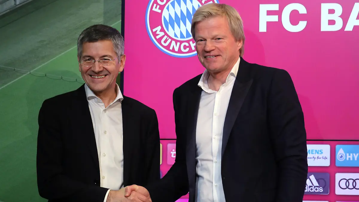 Pressekonferenz des FC Bayern München mit Oliver Kahn, Herbert Hainer und Karl-Heinz Rummenigge Herbert Hainer und Oliver Kahn München Bayern Deutschland Allianz Arena *** Press conference of FC Bayern Munich with Oliver Kahn, Herbert Hainer and Karl Heinz Rummenigge Herbert Hainer and Oliver Kahn Munich Bayern Deutschland Allianz Arena