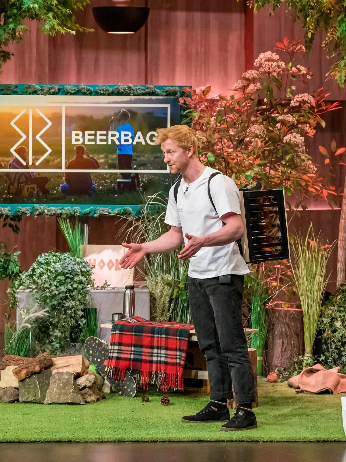 Tilmann Rothe aus Dresden präsentiert mit _BeerBag" ein Tragesystem für Getränkekisten. Er erhofft sich ein Investment von 20.000 Euro für 30 Prozent der Anteile an seinem Unternehmen.   Die Verwendung des sendungsbezogenen Materials ist nur mit dem Hinweis und Verlinkung auf TVNOW gestattet.
