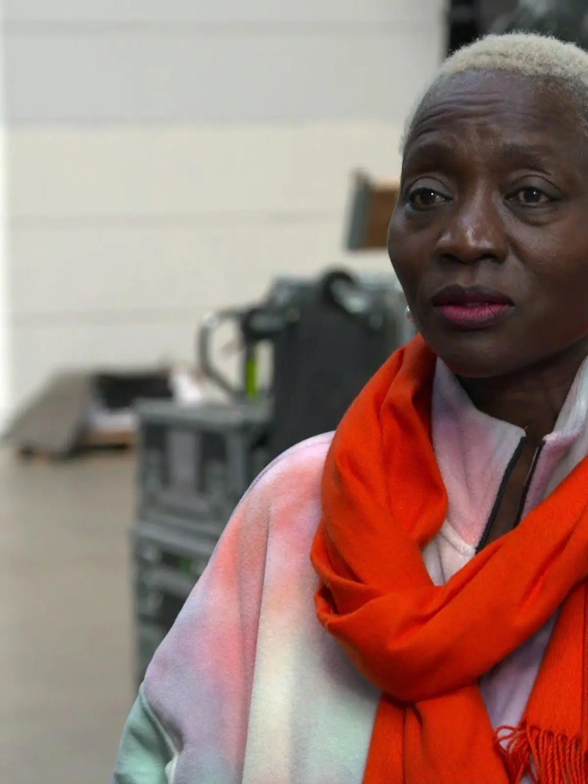 Auma Obama spricht im RTL-Interview über die Todesfälle in ihrer Familie.