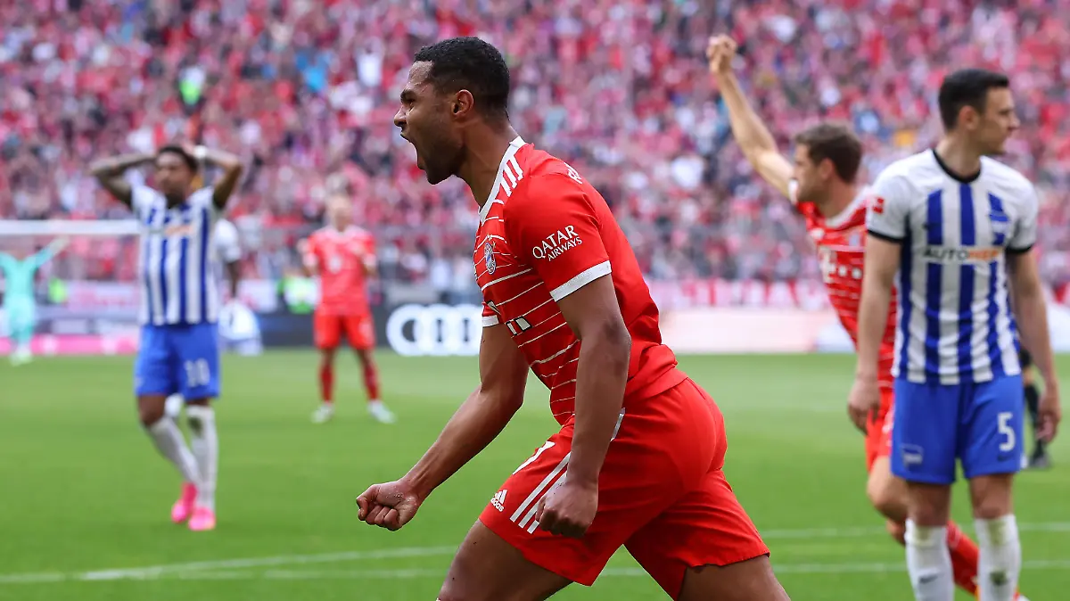 MUNICH, GERMANY - APRIL 30: Serge Gnabry of FC Bayern Munich celebrates after scoring the team's first goal during the Bundesliga match between FC Bayern München and Hertha BSC at Allianz Arena on April 30, 2023 in Munich, Germany. (Photo by Alexander Hassenstein/Getty Images)