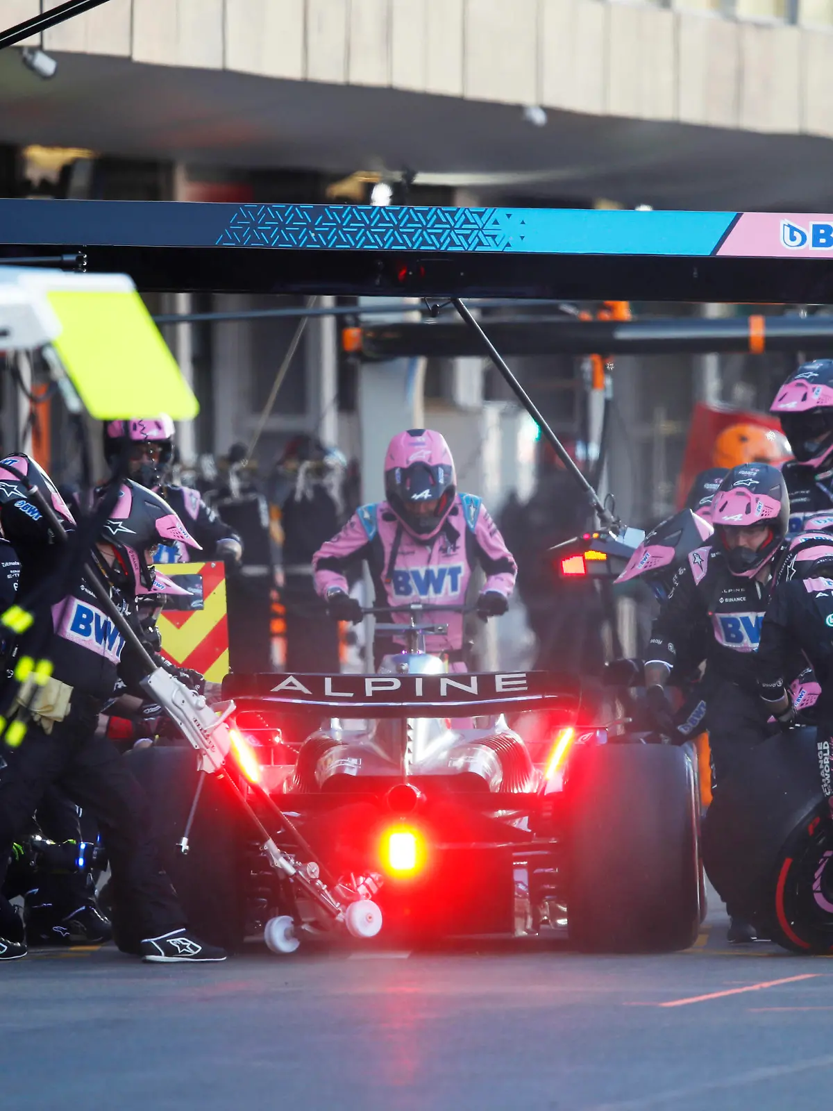 Formula 1 2023: Azerbaijan GP BAKU CITY CIRCUIT, AZERBAIJAN - APRIL 29: Esteban Ocon, Alpine A523, makes a stop during the Sprint during the Azerbaijan GP at Baku City Circuit on Saturday April 29, 2023 in Baku, Azerbaijan. Photo by Zak Mauger / LAT Images Images PUBLICATIONxINxGERxSUIxAUTxHUNxONLY GP2304_135849_54I6454