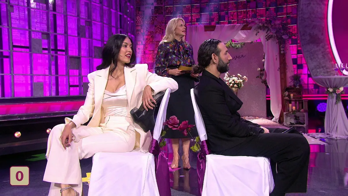 Rebecca Mir und Massimo Sinató versagen beim wohl bekanntesten Hochzeitsspiel auf ganzer Linie.