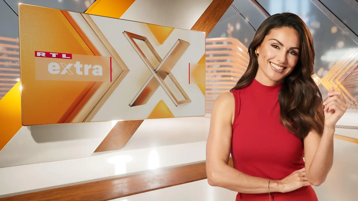 Nazan Eckes moderiert "Extra - Das RTL-Magazin"