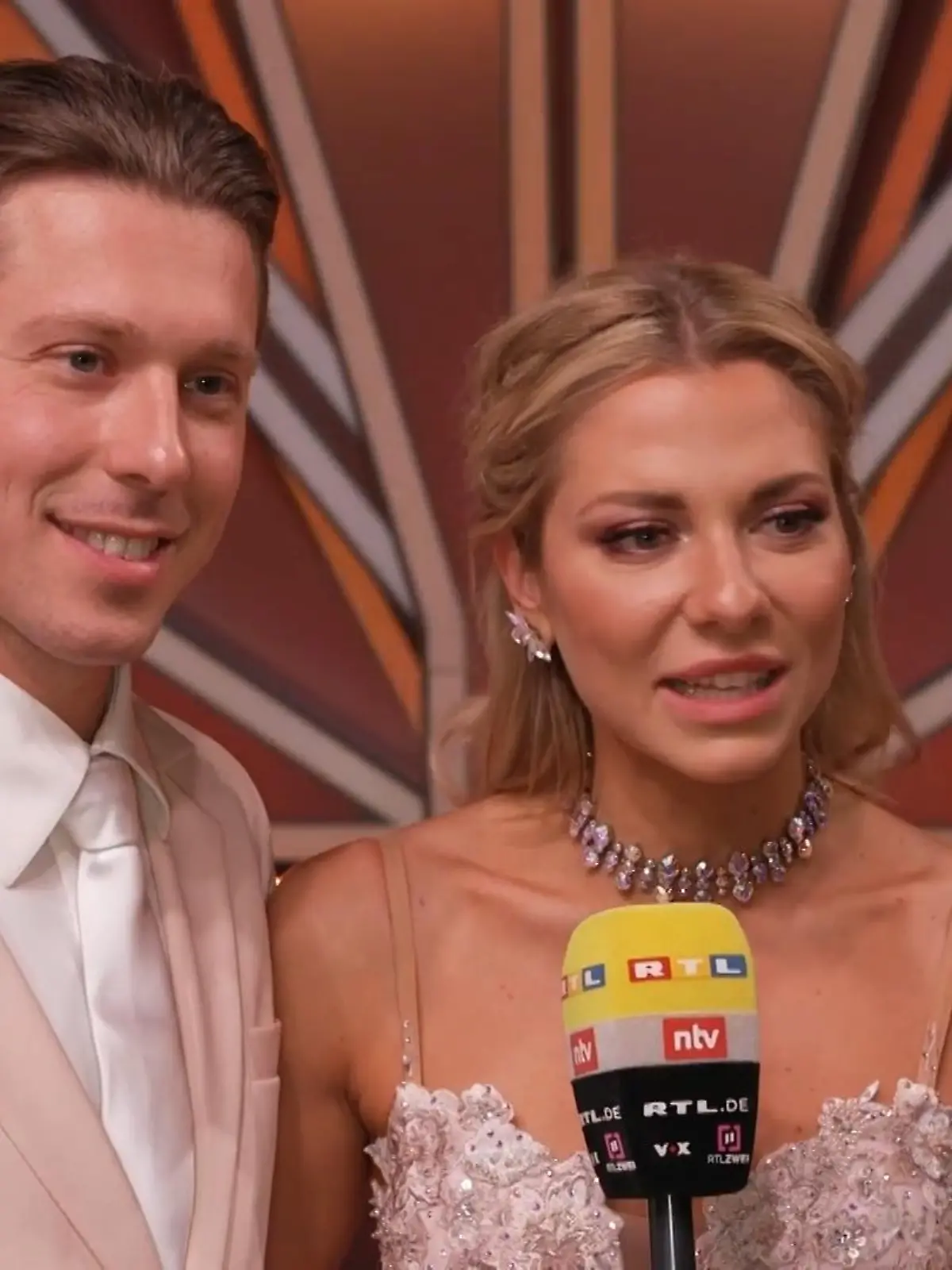 Valentin Lusin und Valentina Pahde