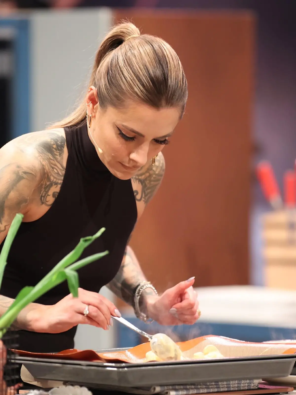 Sophia Thomalla tritt bei "Grill den Henssler" 2021 gegen Steffen Henssler an.