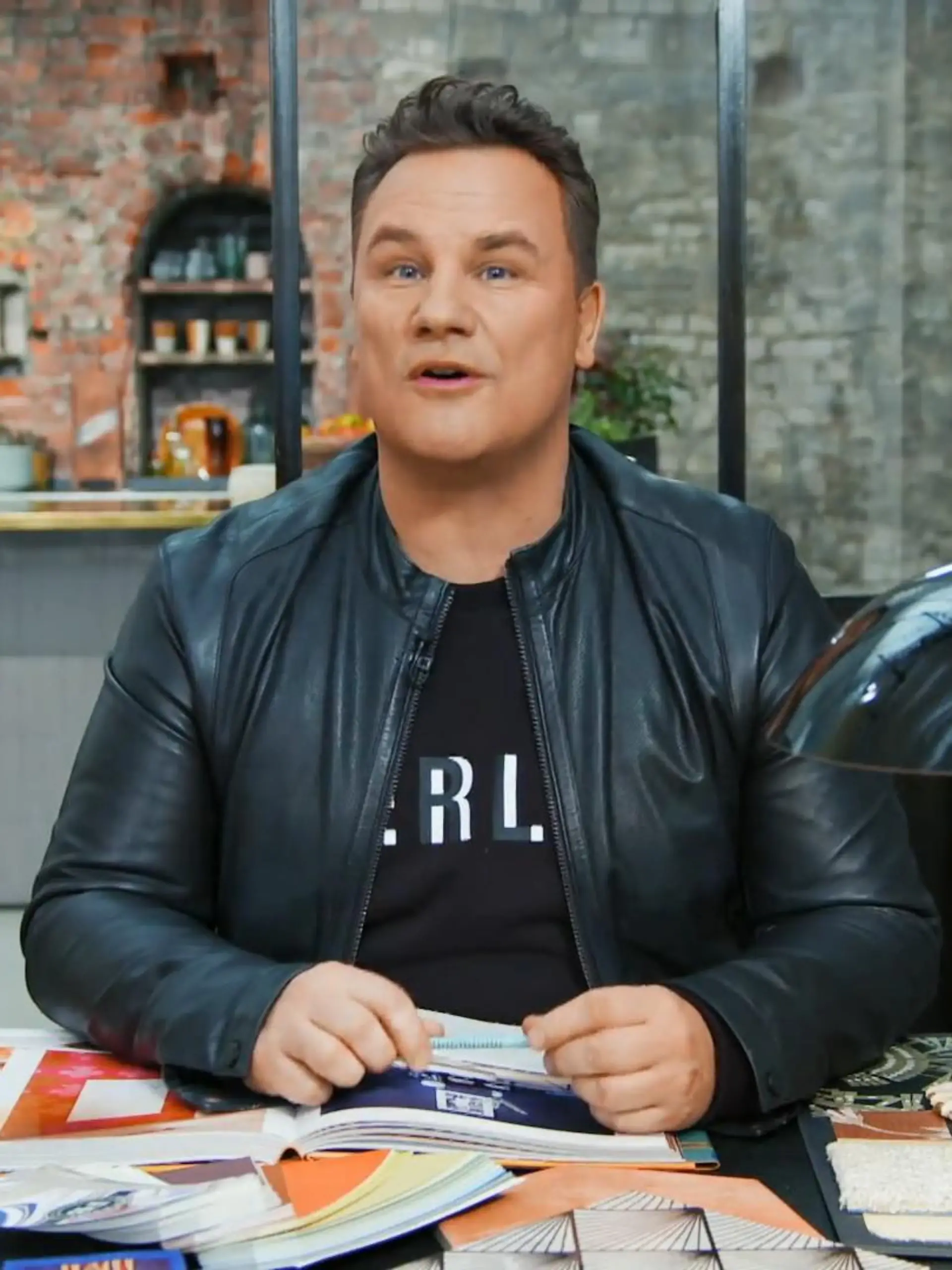 Bild zu: "„Glamour Deluxe - style dein Wohnzimmer in Samt und Seide“"