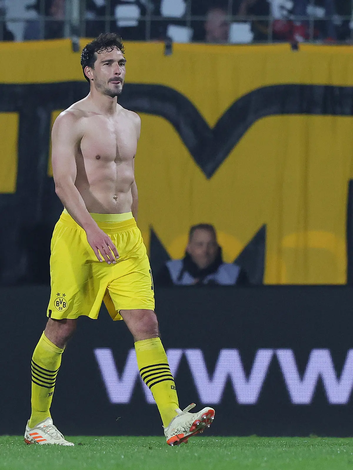 firo : 28.04.2023, Fussball, Fußball, 1.Liga,1.Bundesliga, Saison 2022/2023, VfL Bochum - BVB, Borussia Dortmund 1:1 Mats HUMMELS, BVB, Abgang, Enttäuschung